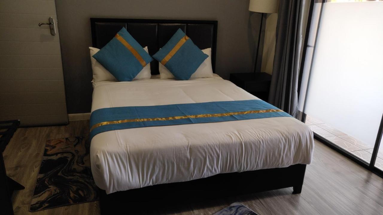 Atlantic Pearl Guest House Midrand Exterior photo